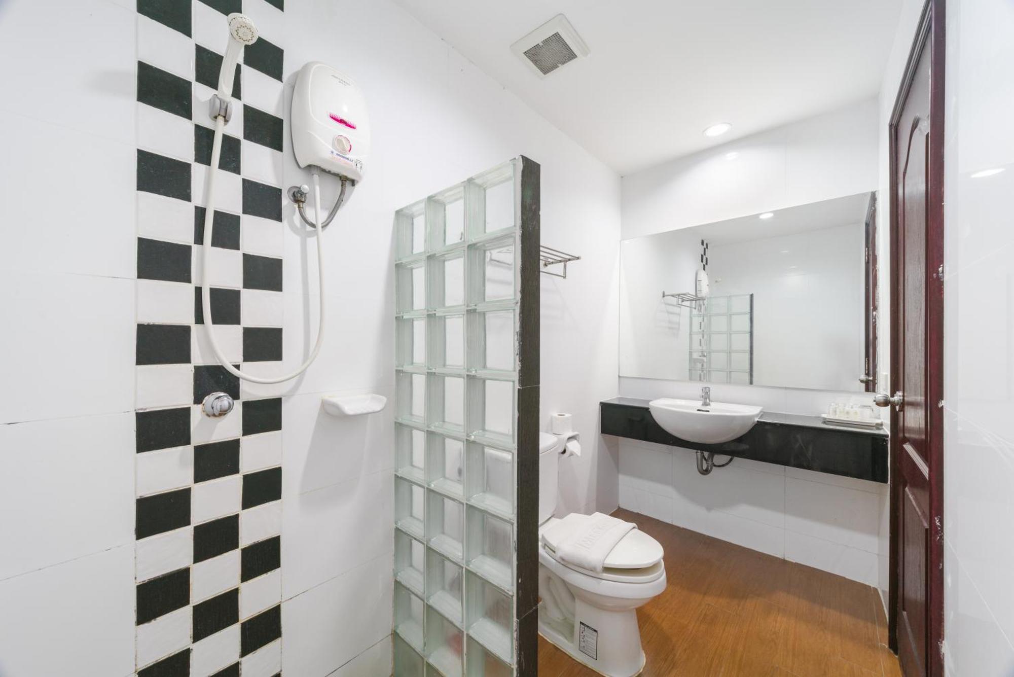 Jomtien Hisotel Room photo