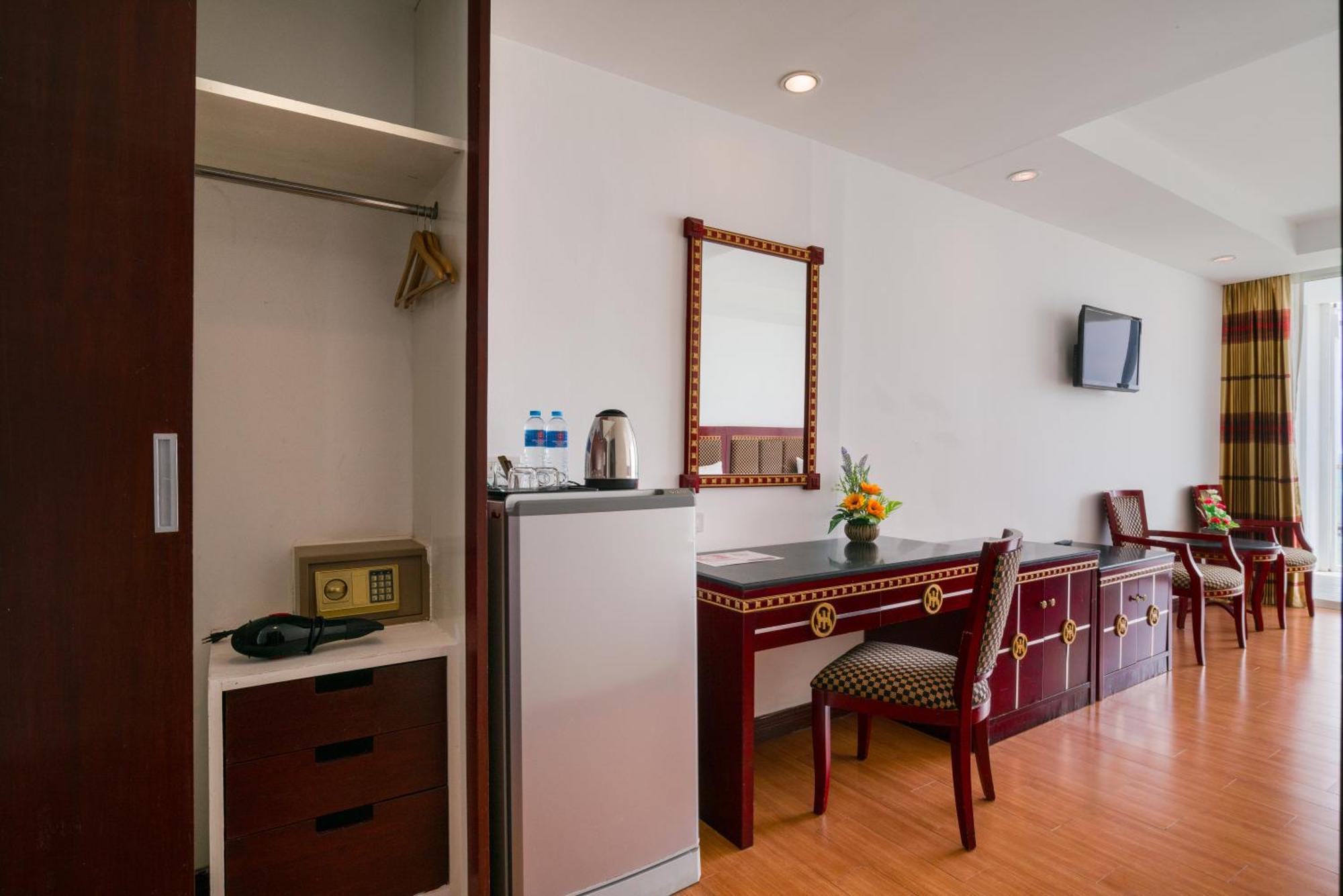 Jomtien Hisotel Room photo