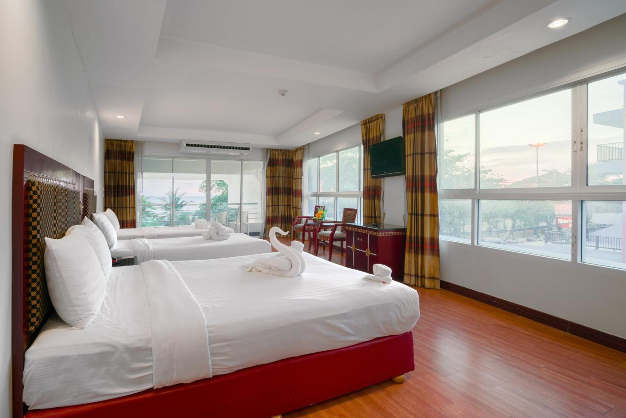 Jomtien Hisotel Exterior photo
